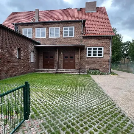 A K T I O N Voll Ausgestattete Komplett Moebliert An Der Bab 15 *
